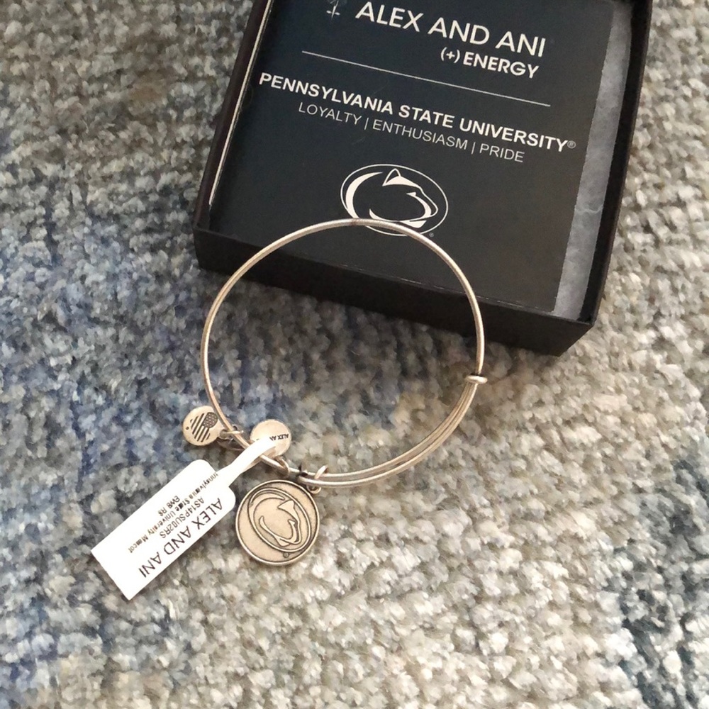 NWT penn state Alex and ani